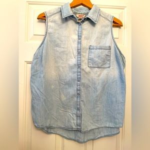 Arizona 0X (W L-XL) snap front chambray sleeveless denim bleach washed